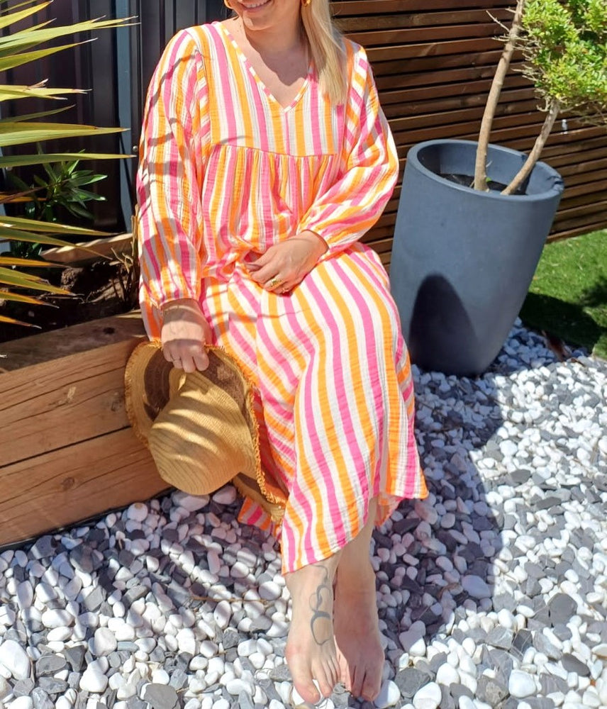 
                      
                        Robe longue fluo
                      
                    
