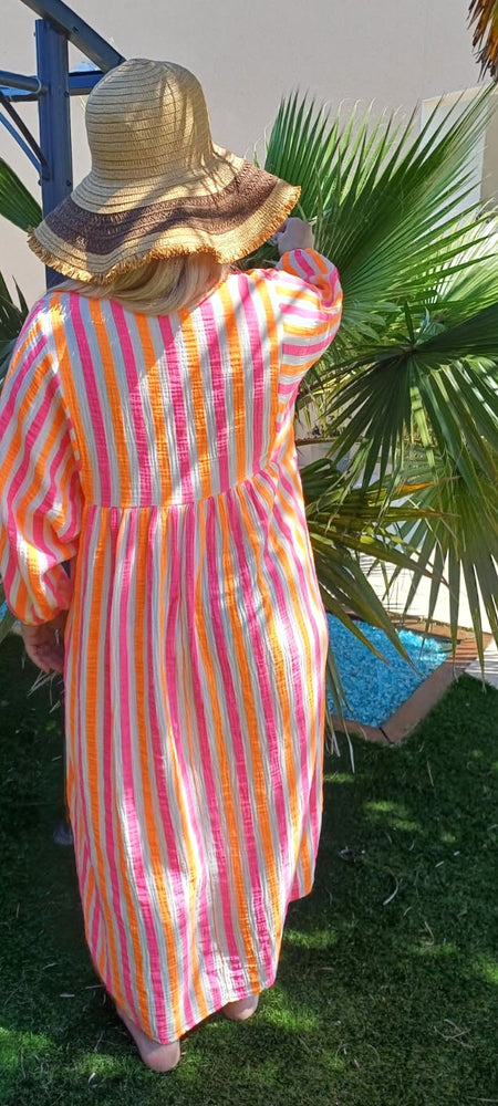 
                      
                        Robe longue fluo
                      
                    