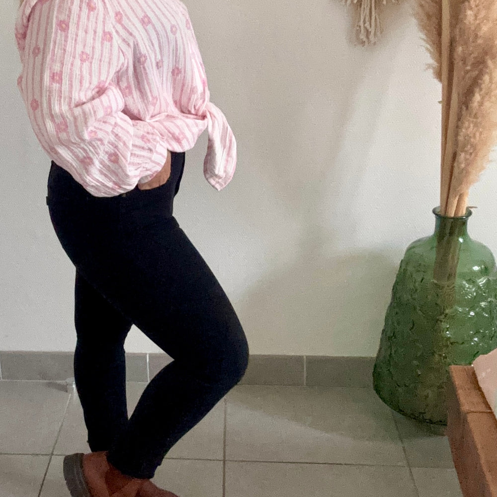 
                      
                        Chemise Daisy rose
                      
                    